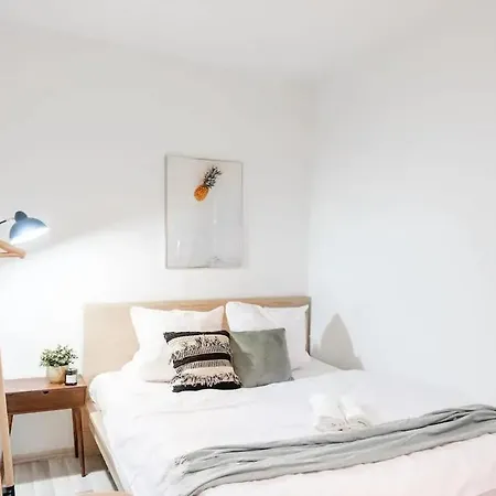 Peaceful Chic In Appartement *