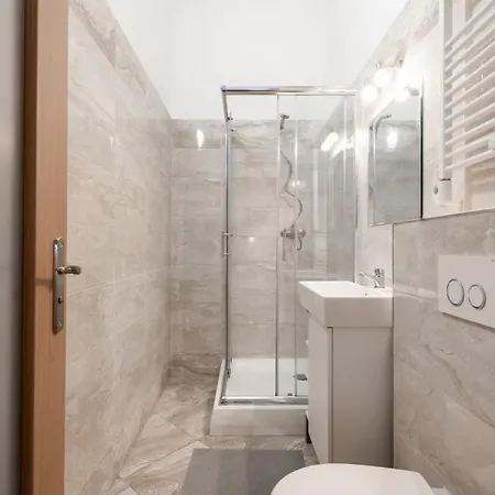 Peaceful Chic In Appartement Praag